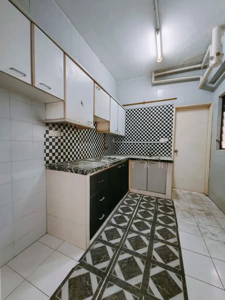 Condominium for Sale at Villa Putra - Libby Tan - Kitchen - PropertyGuru.com.my