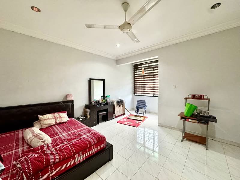 2-storey Terraced House for Sale in Bandar Putra (Kulai) - Sufi Norman - Bedroom - PropertyGuru.com.my