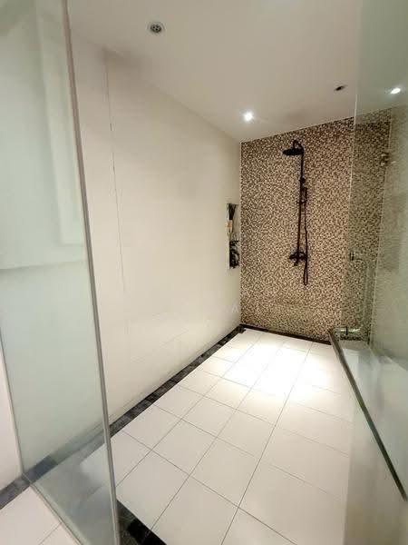 Bungalow House for Sale in Mutiara Damansara (Selangor) - Athikah Zainal - Bathroom - PropertyGuru.com.my
