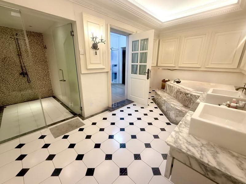 Bungalow House for Sale in Mutiara Damansara (Selangor) - Athikah Zainal - Bathroom - PropertyGuru.com.my