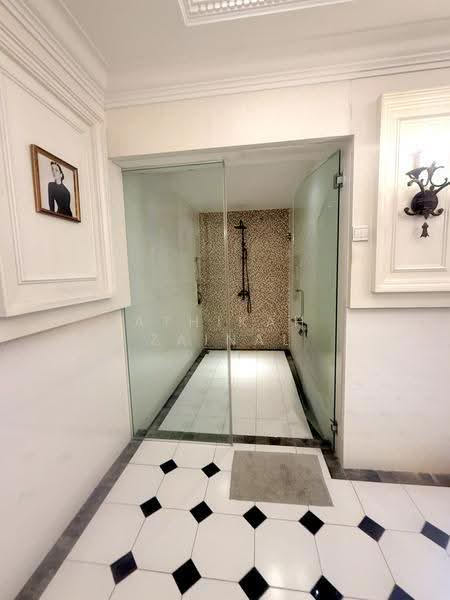 Bungalow House for Sale in Mutiara Damansara (Selangor) - Athikah Zainal - Bathroom - PropertyGuru.com.my