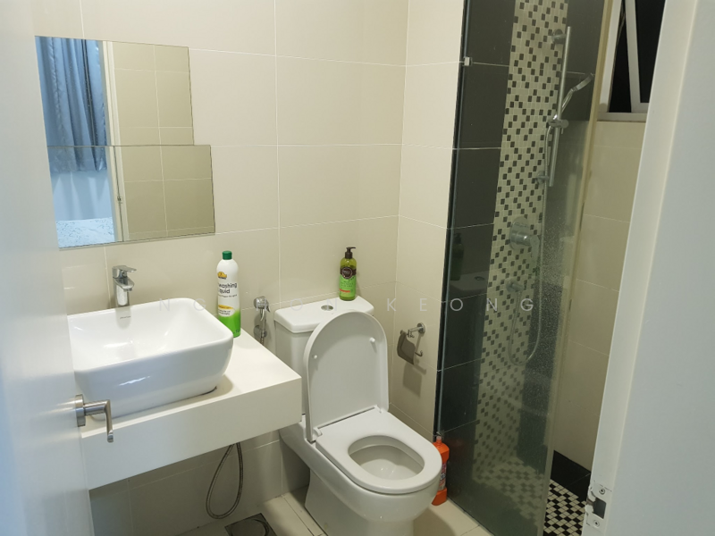 Service Residence for Sale at Skypod Residence - Ng Hon Keong - Bathroom - PropertyGuru.com.my
