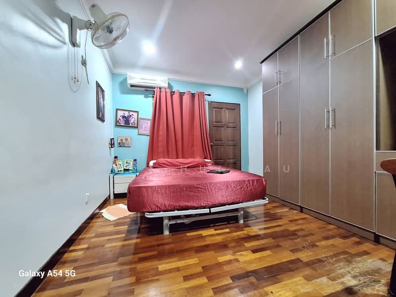 Taman Prima Tropika untuk Untuk Dijual - RM 890,000, Mac 2026 - Bedroom - PropertyGuru.com.my