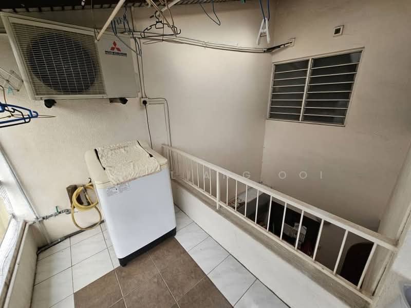 2 Storey Terrace Taman Jalan Goh Guan Ho Georgetown Jelutong House For Sale untuk Untuk Dijual - RM 1,000,000, Mac 2026 - Balcony - PropertyGuru.com.my