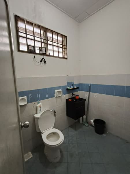 2-storey Terraced House for Sale in Johor Bahru (Johor) - Sharon Ng - Bathroom - PropertyGuru.com.my