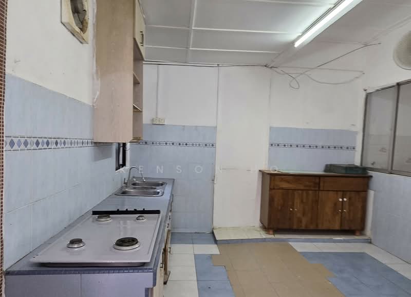 2-storey Terraced House for Sale in Taman TTDI Jaya (Shah Alam) - Kenson Ho - Kitchen - PropertyGuru.com.my