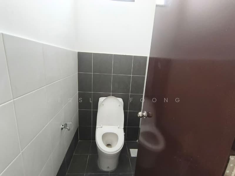 Shop for Rent in Kota Masai (Pasir Gudang) - Jesslyn Foong - Bathroom - PropertyGuru.com.my