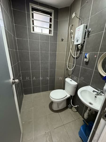 1-storey Terraced House for Sale in Taman Nusa Intan (Senawang) - Shann Wong - Bathroom - PropertyGuru.com.my