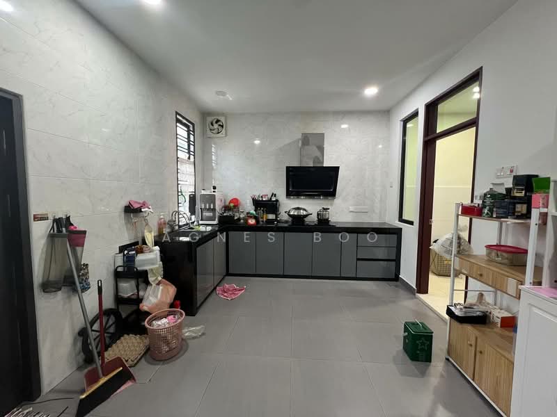 2-storey Terraced House for Sale in Taman Austin Duta (Tebrau) - Agnes Boo - Kitchen - PropertyGuru.com.my