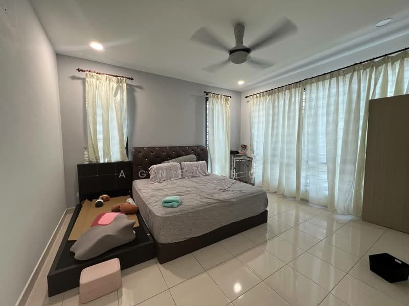 2-storey Terraced House for Sale in Taman Austin Duta (Tebrau) - Agnes Boo - Bedroom - PropertyGuru.com.my