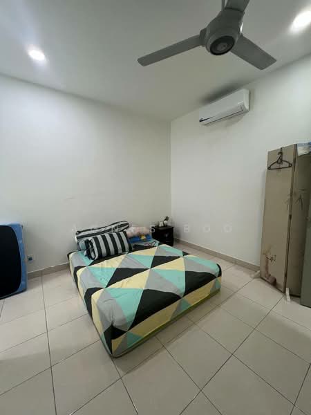 2-storey Terraced House for Sale in Taman Austin Duta (Tebrau) - Agnes Boo - Bedroom - PropertyGuru.com.my