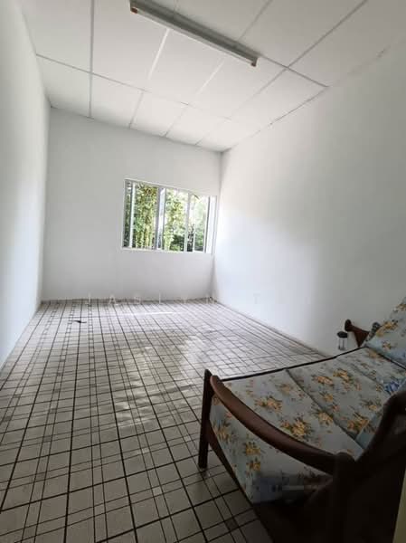 Shop for Sale in Taman Tasek (Johor Bahru) - Jaslyn Tan - Bedroom - PropertyGuru.com.my