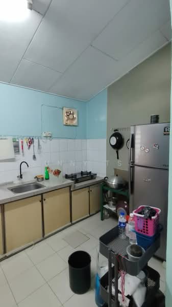 Taman Kota Kenari untuk Untuk Dijual - RM 300,000, Mac 2026 - Kitchen - PropertyGuru.com.my