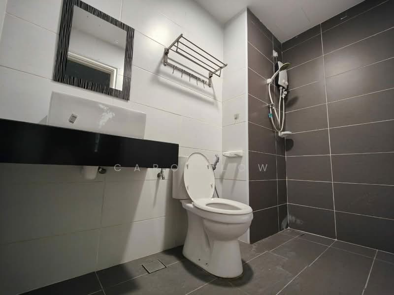 Service Residence for Sale at KSL Residence @ Daya - Carol Low - Bathroom - PropertyGuru.com.my
