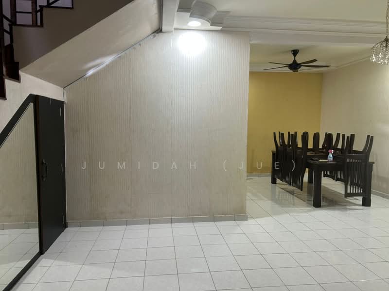 2-storey Terraced House for Rent in Kajang (Selangor) - JUMIDAH (JUE) - Dining Room - PropertyGuru.com.my