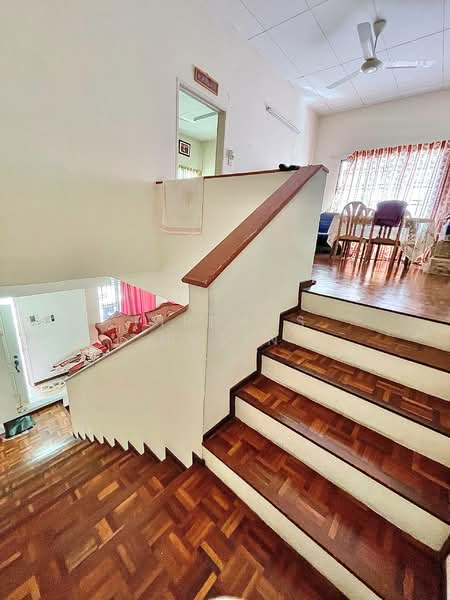 Taman Sri Serdang untuk Untuk Dijual - RM 500,000, Mac 2026 - PropertyGuru.com.my