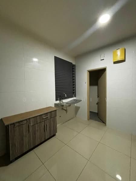 ARC @ Austin Hills untuk Untuk Disewa - RM 1,500 /bulan, Mac 2026 - Kitchen - PropertyGuru.com.my