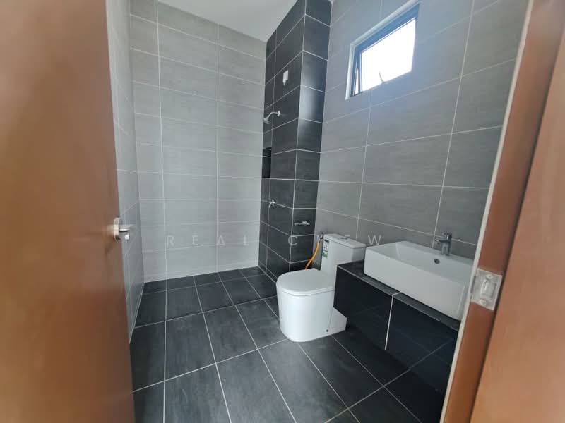 Taman Mount Austin untuk Untuk Disewa - RM 3,000 /bulan, Mac 2026 - Bathroom - PropertyGuru.com.my