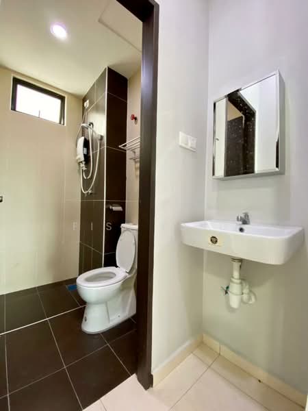 The Garden Residences untuk Untuk Disewa - RM 2,000 /bulan, Mac 2026 - Bathroom - PropertyGuru.com.my