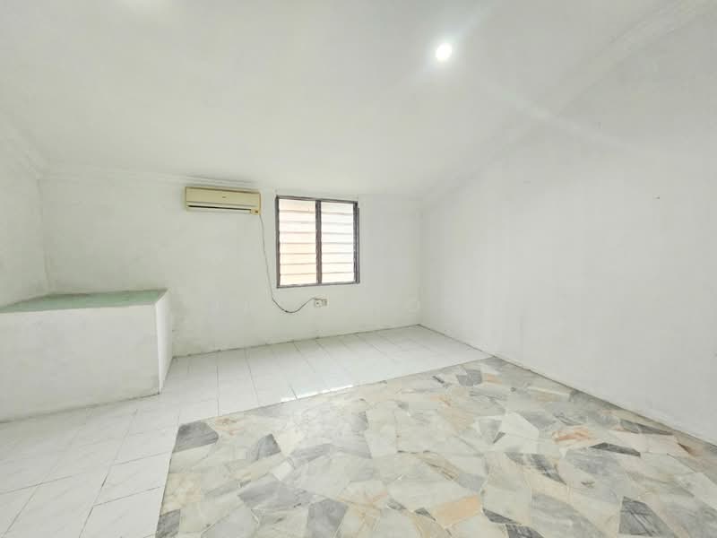 Rumah Teres 1.5 Tingkat untuk Dijual di Taman Alam Megah (Shah Alam) - Jason Ooi - PropertyGuru.com.my
