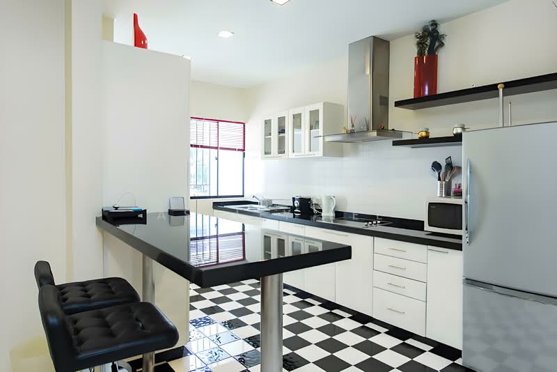 Mayang Court untuk Untuk Dijual - RM 1,000,000, Mac 2026 - Kitchen - PropertyGuru.com.my