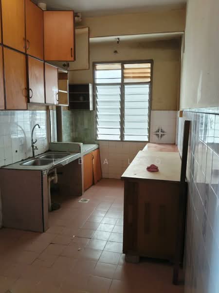 Subang Perdana Goodyear Court 7 untuk Untuk Dijual - RM 318,000, Mac 2026 - Kitchen - PropertyGuru.com.my