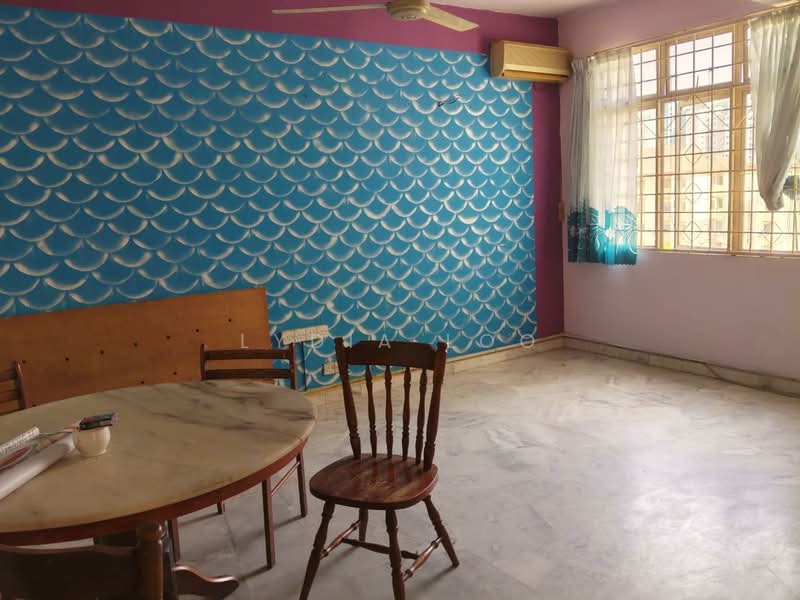 Subang Perdana Goodyear Court 7 untuk Untuk Dijual - RM 318,000, Mac 2026 - Living Room - PropertyGuru.com.my