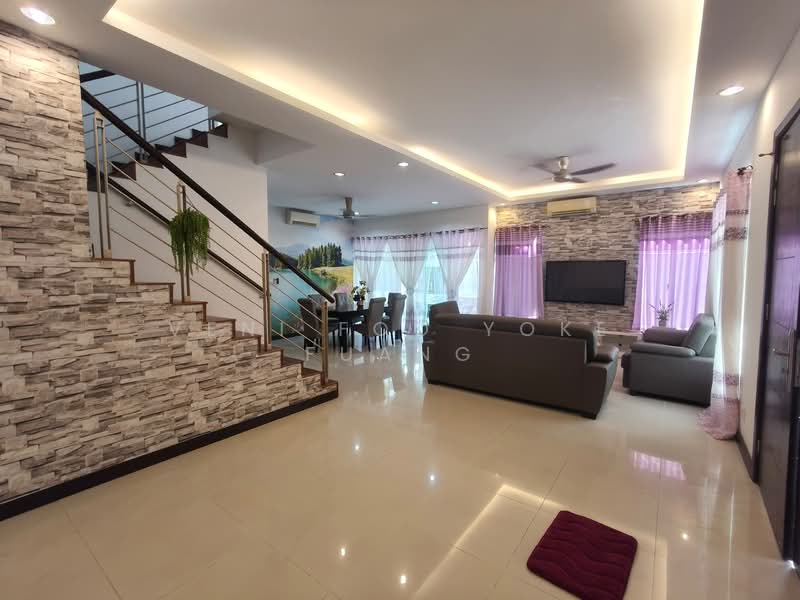 Semi-Detached House for Rent in Setia Alam (Selangor) - Veni Foo Yoke Fuang - Living Room - PropertyGuru.com.my