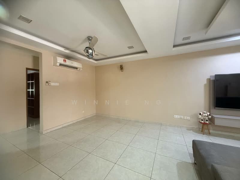 Bandar Putra untuk Untuk Disewa - RM 2,800 /bulan, Mac 2026 - Living Room - PropertyGuru.com.my