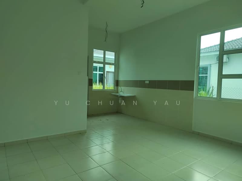 Bungalow for Sale in Taman Belimbing Setia (Durian Tunggal) - Yu Chuan Yau - Kitchen - PropertyGuru.com.my