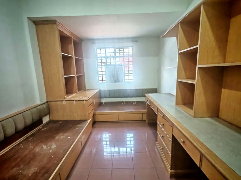 Bandar Damal Perdana untuk Untuk Dijual - RM 650,000, Mac 2026 - Bedroom - PropertyGuru.com.my