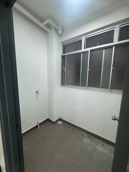 Service Residence for Rent at Meridin Bayvue @ Sierra Perdana - Chang Kai Yin - PropertyGuru.com.my