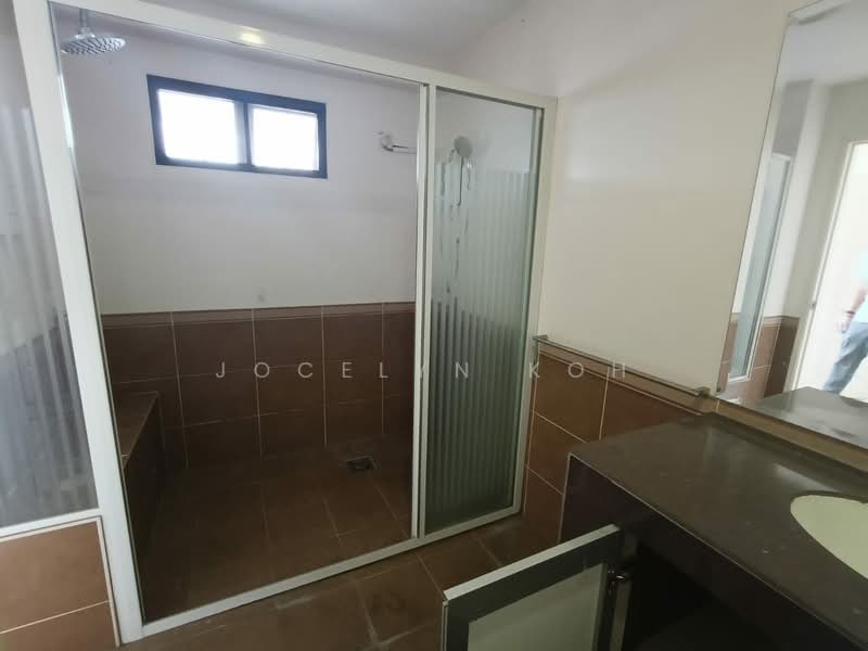 Apartment for Rent at Anjung Hijau (Greenfields) - Jocelyn Koh - Bathroom - PropertyGuru.com.my
