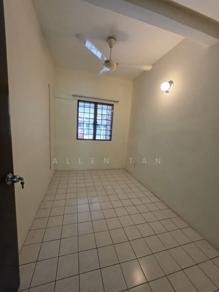 2-storey Terraced House for Rent in Bandar Utama 10 (Bandar Utama) - Allen Tan - Interior - PropertyGuru.com.my