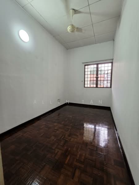2-storey Terraced House for Rent in Bandar Utama 10 (Bandar Utama) - Allen Tan - Interior - PropertyGuru.com.my