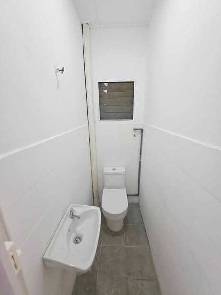 1-storey Terraced House for Sale in Bandar Tasik Kesuma (Beranang) - Soon Sheng Law - Bathroom - PropertyGuru.com.my