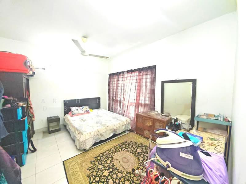 2-storey Terraced House for Sale in Semenyih (Selangor) - FARAH HANIM BINTI AD SUHADAK SUHADAK - Bedroom - PropertyGuru.com.my