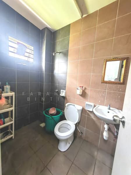 2-storey Terraced House for Sale in Semenyih (Selangor) - FARAH HANIM BINTI AD SUHADAK SUHADAK - Bathroom - PropertyGuru.com.my