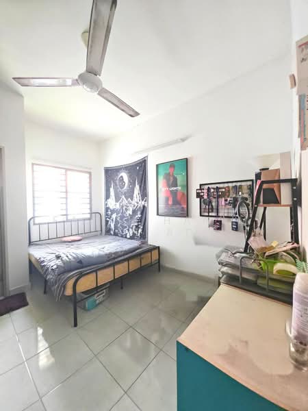 2-storey Terraced House for Sale in Semenyih (Selangor) - FARAH HANIM BINTI AD SUHADAK SUHADAK - Bedroom - PropertyGuru.com.my