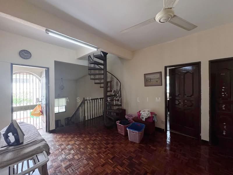 Landed 2 Storey Bungalow Sale Gelugor Cangkat Minden untuk Untuk Dijual - RM 2,800,000, Mac 2026 - Living Room - PropertyGuru.com.my