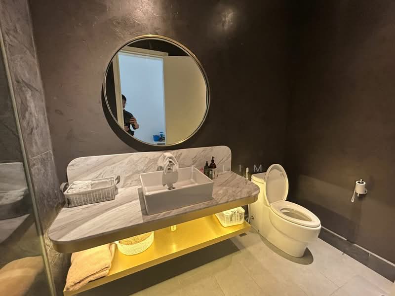 Condominium for Sale at Pavilion Hilltop - Jovie Lim - Bathroom - PropertyGuru.com.my