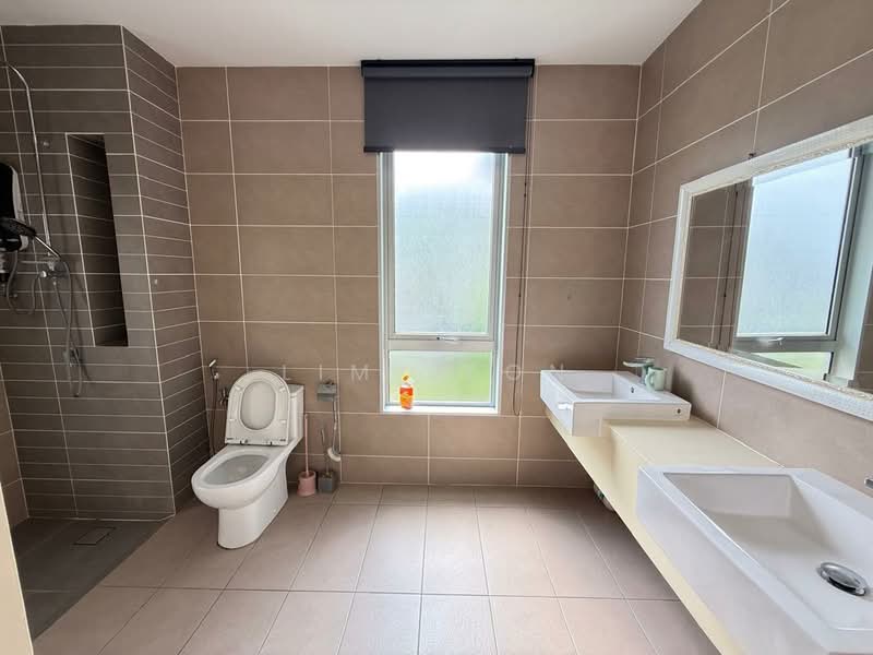 Terraced House for Sale in Bandar Saujana Putra (Tanjong Duabelas) - Lim Jeon - PropertyGuru.com.my