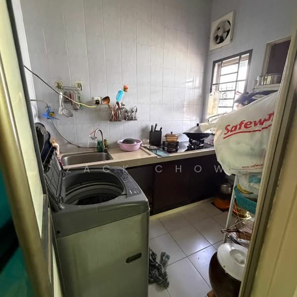 2-storey Terraced House for Sale in Setia Tropika (Johor Bahru) - Zack Chow - Kitchen - PropertyGuru.com.my