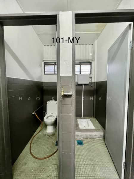 Warehouse for Rent in North Port (Pelabuhan Utara) (Port Klang (Pelabuhan Klang)) - Hao Kai Khaw - Bathroom - PropertyGuru.com.my