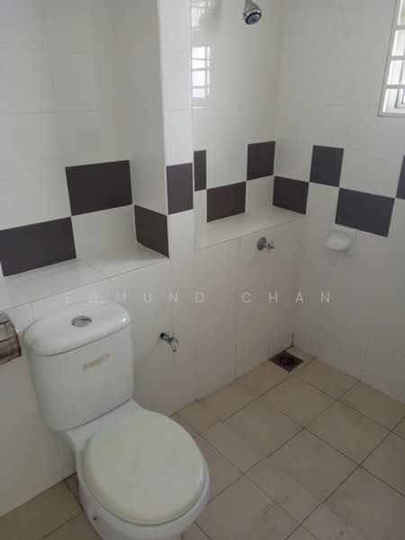 Taman Mutiara Indah untuk Untuk Disewa - RM 1,800 /bulan, Mac 2026 - Bathroom - PropertyGuru.com.my