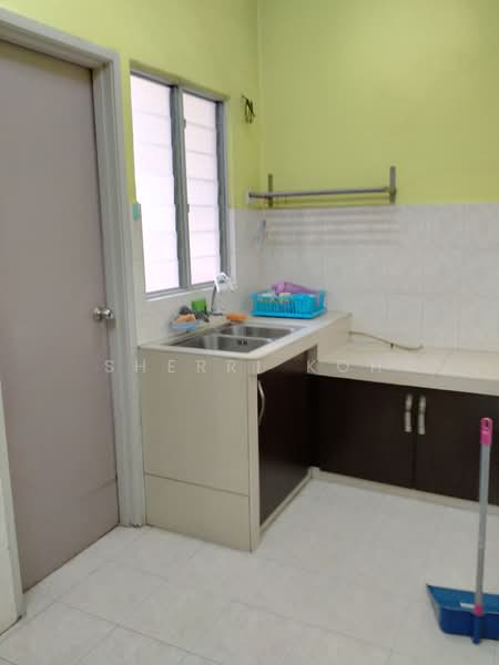 Kondominium untuk Dijual di D'Aman Ria Condominium - Sherri Koh - Kitchen - PropertyGuru.com.my