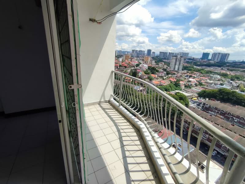 Condominium for Sale at The Pearl (Pearl Point) - Joyce Tiong - Balcony - PropertyGuru.com.my