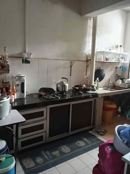 Apartment for Sale at Bayu Puteri 2 - Sharon Tan - Kitchen - PropertyGuru.com.my