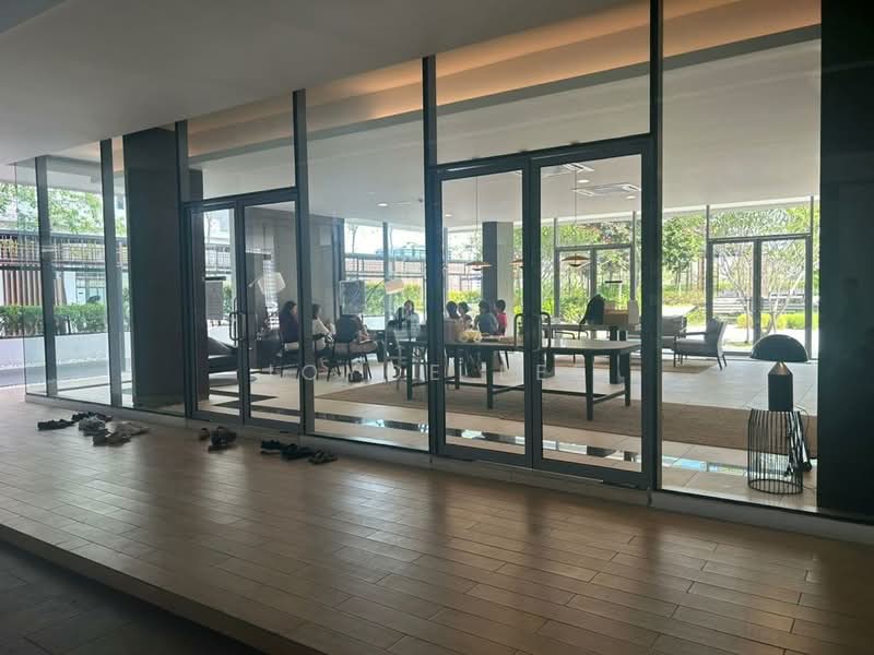 Condominium for Sale at Triuni Residences - Joyce Lee - Meeting Room - PropertyGuru.com.my