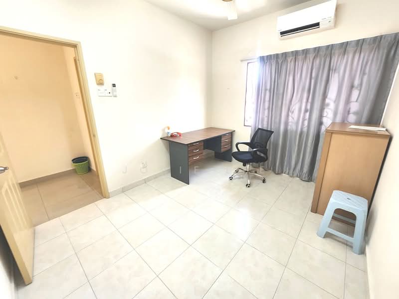 Semi-Detached House for Rent in Seremban (Negeri Sembilan) - Jovie Lee - Study - PropertyGuru.com.my